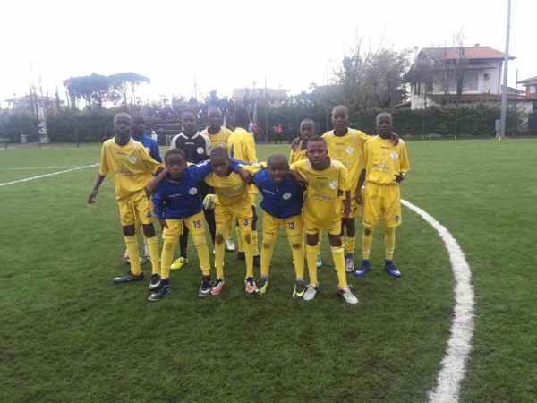 Tournoi international d’APUANE : CF Afrique internationale  atomise Macri ( 7-1)