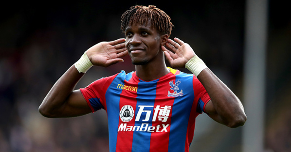 Victime de racisme, Wilfried Zaha répond