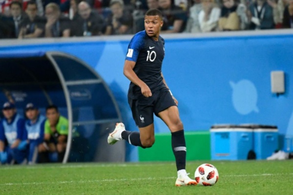 Mbappé cite le joueur adverse qui l’a impressionné le plus cette année