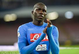 Victime du racisme : le monde du football au chevet de Koulibaly