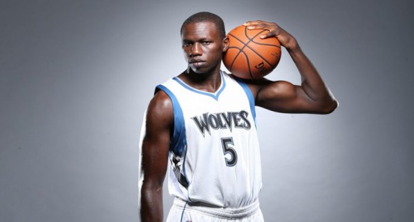 NBA : Gorgui Sy Dieng échappe à un deal