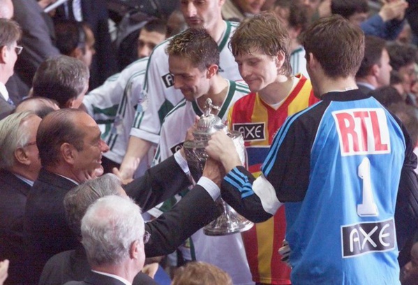 Ligue 1 : Une minute de silence pour le Pdt Chirac lors des matchs de ce week end