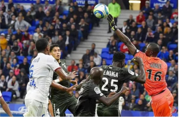 Dijon : Avec 9 arrêts, Alfred Gomis élu homme du match pour le nul à Lyon (0-0)