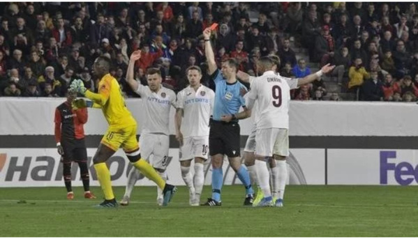 Ligue Europa : Expulsion, penalty manqué… la soirée cauchemardesque des sénégalais de Rennes !