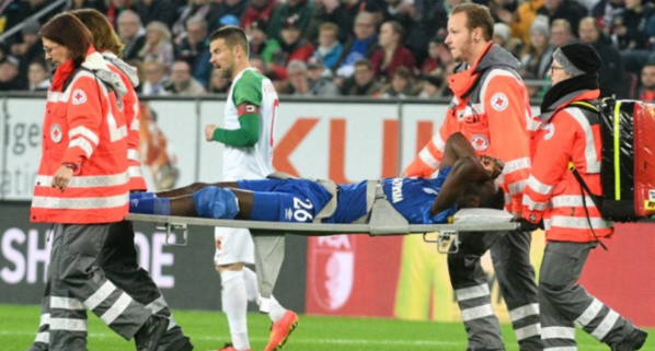 Bundesliga : Inquiétude pour Salif Sané sorti sur civière et évacué directement à l’hôpital