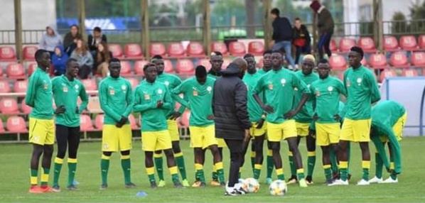 UFOA /A -20 : La liste des 20 Lionceaux dont Dion Lopy et Pape Matar Sarr convoqués pour le tournoi !