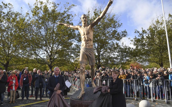 Suède : La statue de Zlatan vandalisée suite à l’annonce d’un partenariat entre lui et le club d’Hammarby