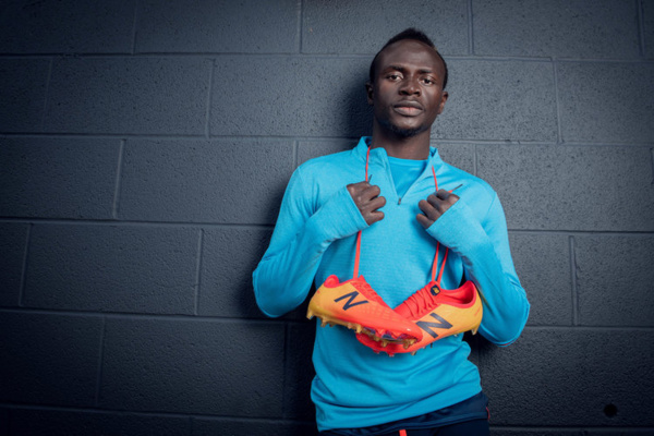 Liverpool lâche New Balance pour Nike, quel sponsor pour Sadio Mané ?