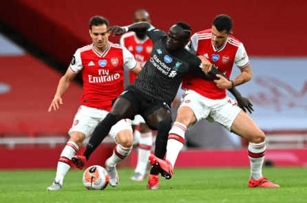 Angleterre : Arsenal bat Liverpool, Mané marque son 17e but