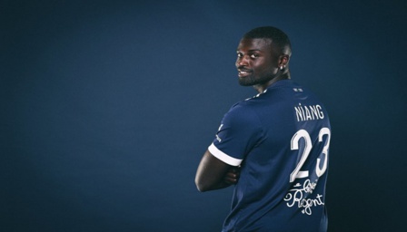 Mbaye Niang baisse son salaire de 164 millions à 52 millions pour rejoindre Bordeaux