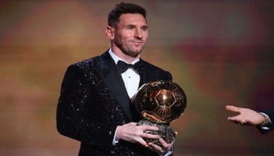 Messi reçoit son 7e Ballon d'Or