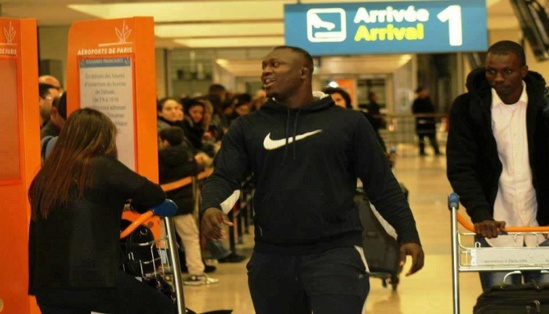 Modou Lô est rentré depuis lundi pour son Jakaarlo avec Ama Baldé ce samedi