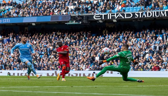 Premier League : Liverpool tient en échec Man City grâce à Sadio Mané