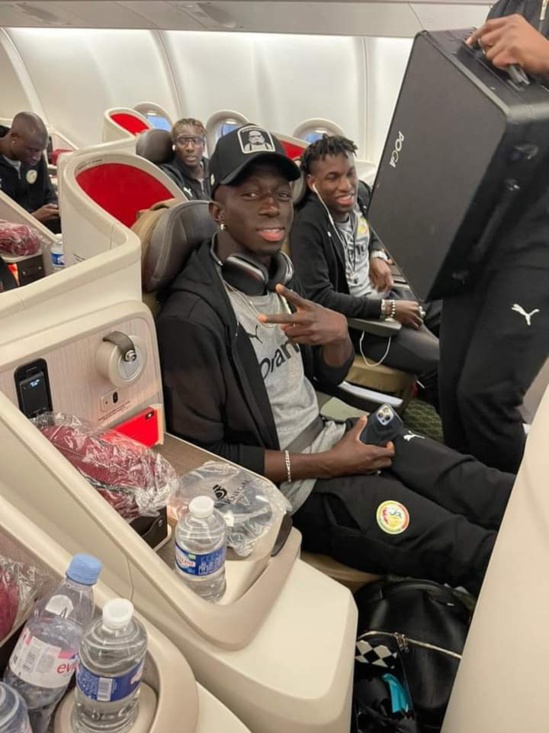 IMAGES : les Lions dans l'avion en direction de Doha