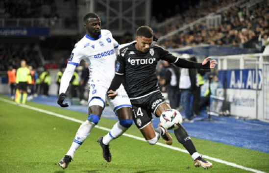 Ligue 1 : Auxerre-Monaco (2-3), Jakobs s'illustre, Mbaye Niang buteur