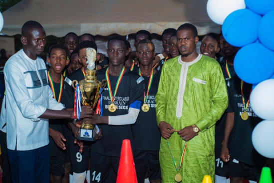 Parrain de la finale interclasse : Bouna Seck offre un important lot de matériel sportif au Lycée Alboury Ndiaye de Linguère