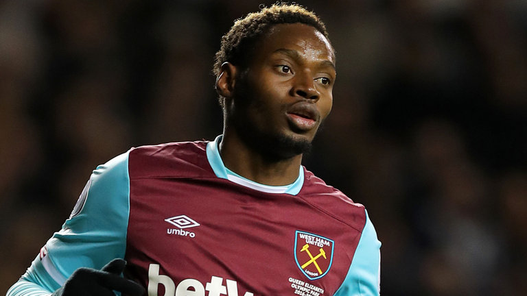 Le transfert annoncé de Diafra Sakho à Crystal Palace incertain