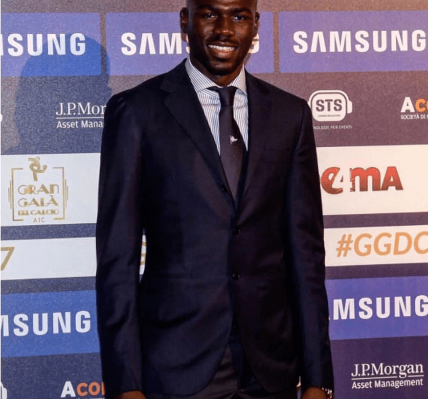 Koulibaly élevé au rang de citoyen d’honneur de Naples !