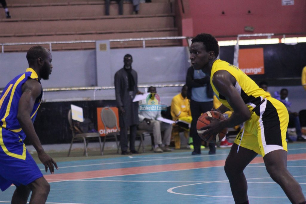 Basket hommes- ¼ Coupe du maire : AS Douanes et DUC en demi-finale