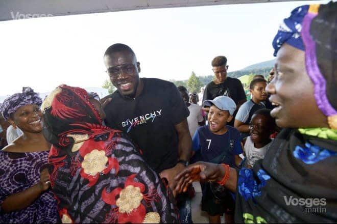 Kalidou Koulibaly accueilli en héros dans sa ville natale en France