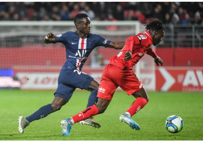 Dijon 2-1 PSG : Gueye chute face à un grand Alfred Gomis