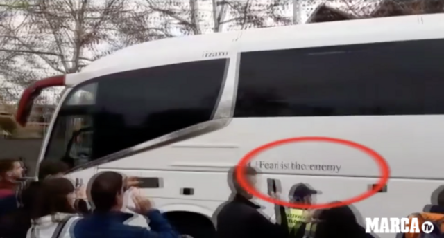 PHOTO : le bus banalisé du Real à Barcelone