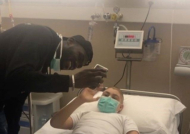 Vidéo – Naples : Koulibaly rend visite aux enfants malades