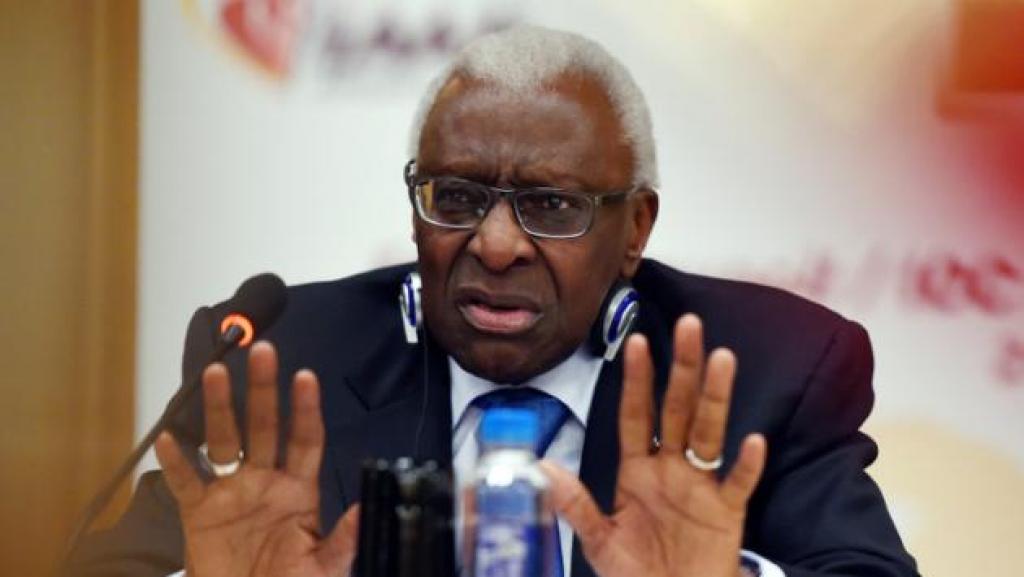 Athlétisme : le procès de Lamine Diack renvoyé pour des problèmes de procédure