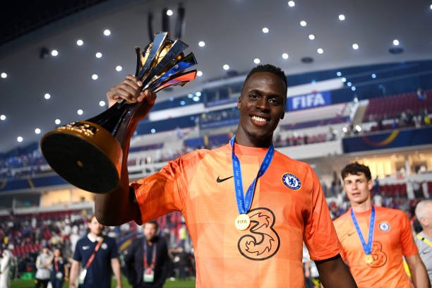 "Ça devient addictif", confie Édouard Mendy, passé du chômage à la gloire avec Chelsea et le Sénégal