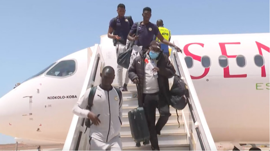 Les Lions sont arrivés à Dakar