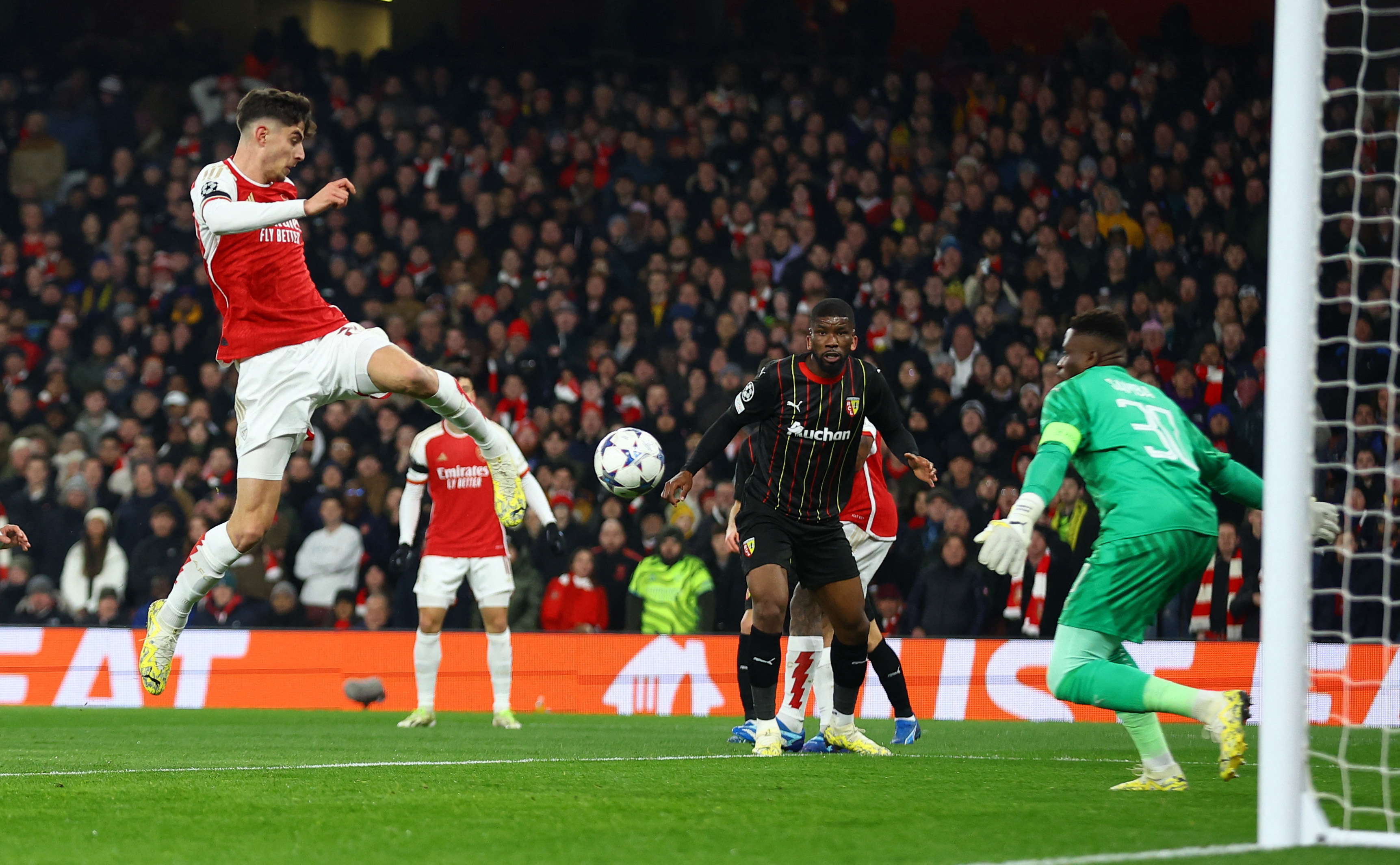 LDC : Arsenal punit Lens (6-0), les résultats de la soirée