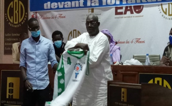 Basketball : Baba Tandian offre un million et des équipements au CEMT de Ziguinchor