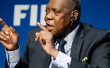 CAF : Hayatou brise le silence