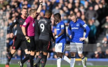 PREMIERE LEAGUE: Gana Gueye voit rouge pour la première fois en Angleterre