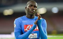 Victime du racisme : le monde du football au chevet de Koulibaly