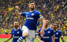 Bundesliga : Schalke s’offre le derby contre Dortmund et ouvre une voie royale au Bayern Munich