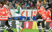 Bundesliga : Inquiétude pour Salif Sané sorti sur civière et évacué directement à l’hôpital