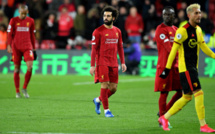 Angleterre: les clubs veulent annuler la saison, Liverpool retient son souffle