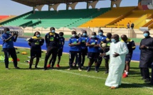 Ligue des champions africains : Saer Seck rend visite Teungueth FC pour des encouragements